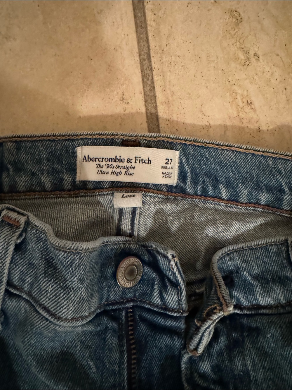 Abercrombie & Fitch Women’s Light Blue Straight Jeans